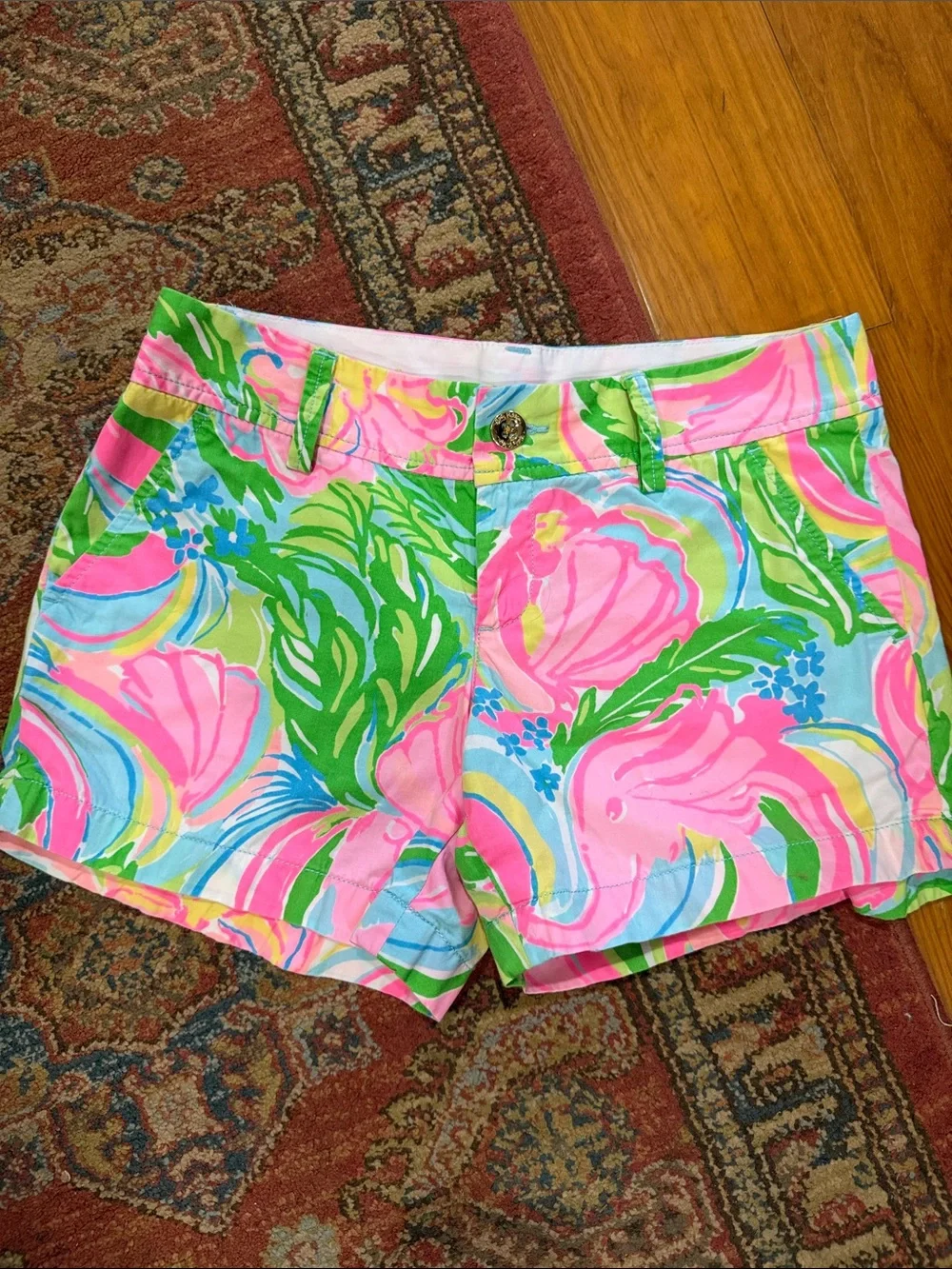 Lilly Pulitzer Tropical Floral Women's Shorts in Pink & Green - Picture 1 of 2